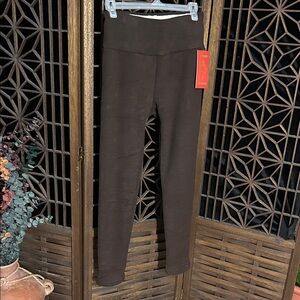 NWT JVINI PUSH UP WARM STRETCH PANTS S/M
